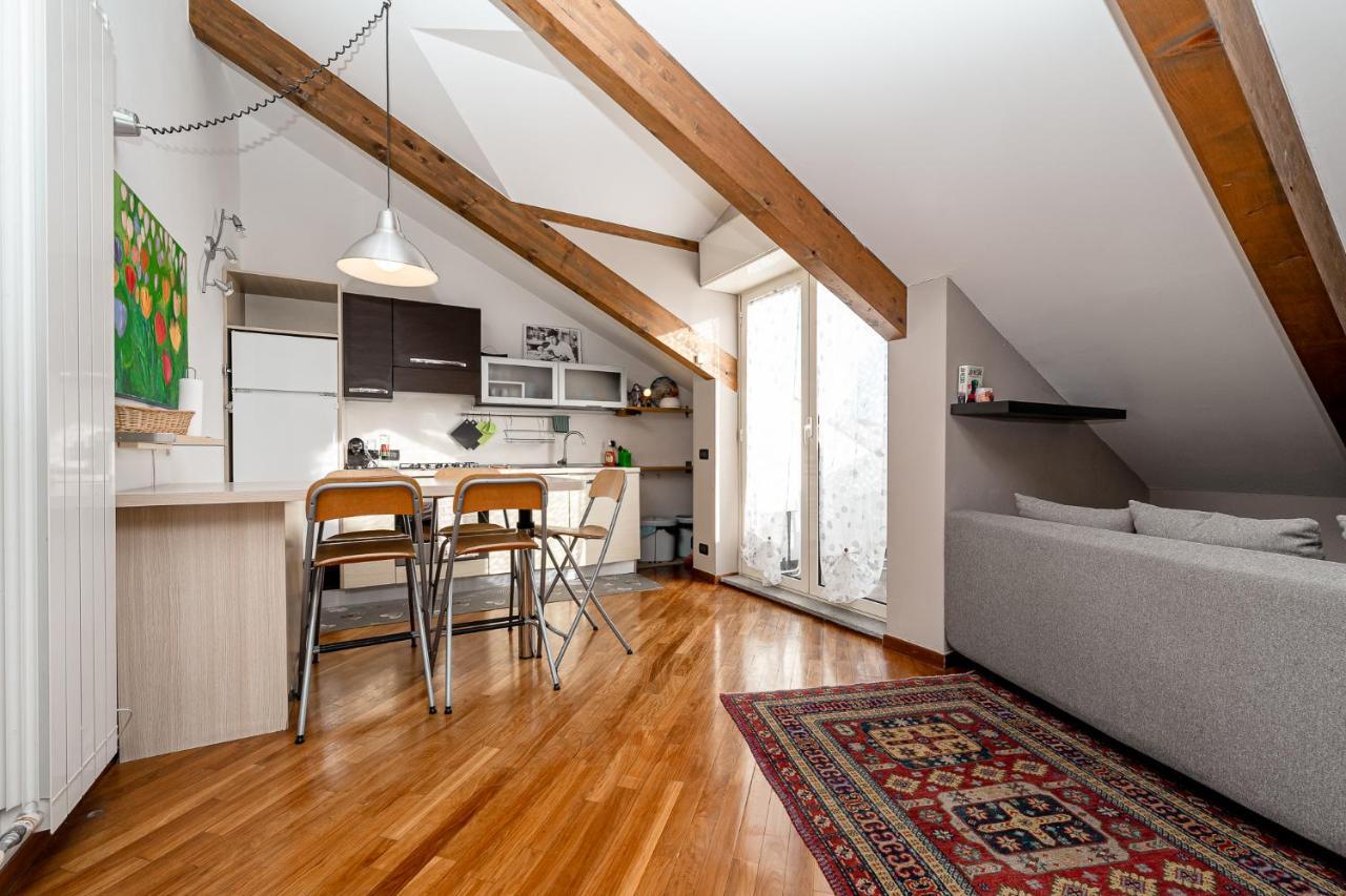 Ferienwohnung Stagabin La Mansarda Panoramica Un Rifugio Di Eleganza E Tranquillita Turin Exterior foto